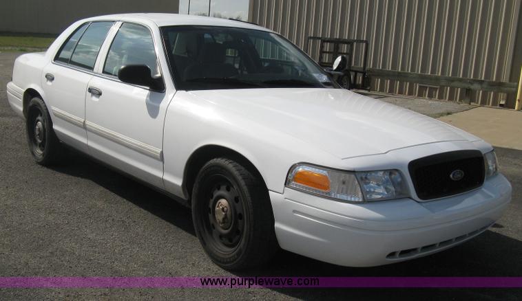 image for item E3486 2009 Ford Crown Victoria Police Interceptor