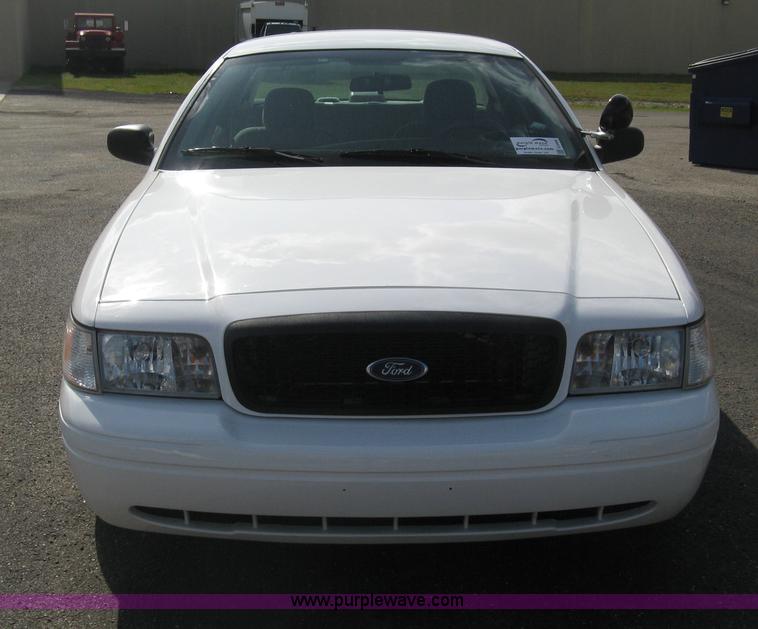 image for item E3486 2009 Ford Crown Victoria Police Interceptor