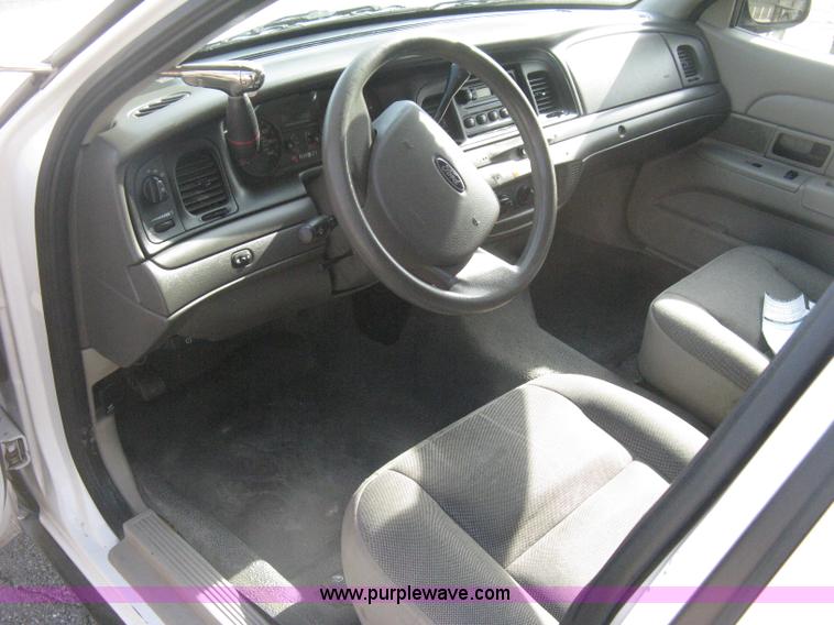 image for item E3486 2009 Ford Crown Victoria Police Interceptor