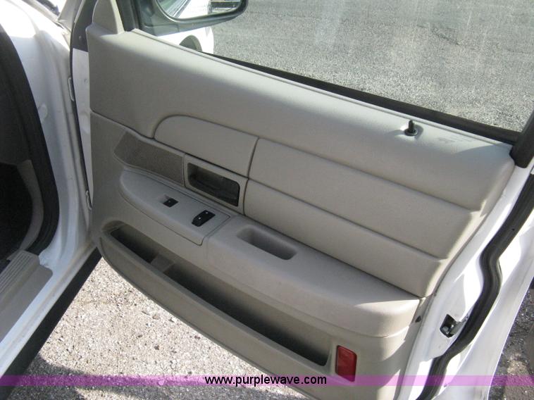 image for item E3486 2009 Ford Crown Victoria Police Interceptor