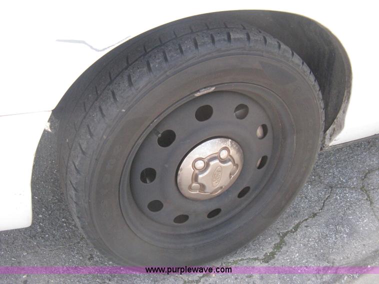 image for item E3486 2009 Ford Crown Victoria Police Interceptor