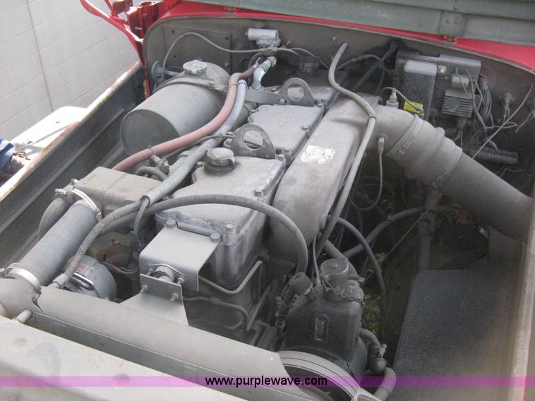 image for item E3487 1969 Jeep M813 flatbed truck