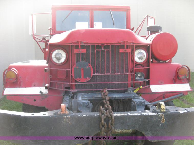 image for item E3487 1969 Jeep M813 flatbed truck