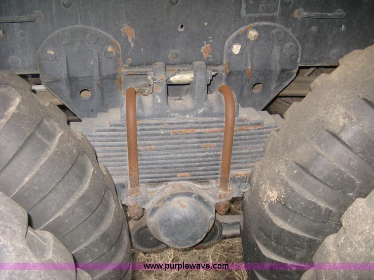 image for item E3487 1969 Jeep M813 flatbed truck