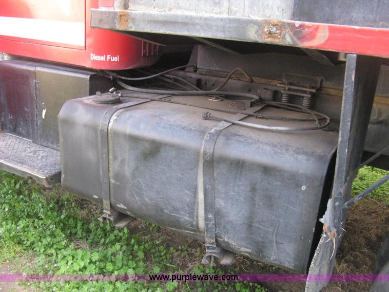 image for item E3487 1969 Jeep M813 flatbed truck