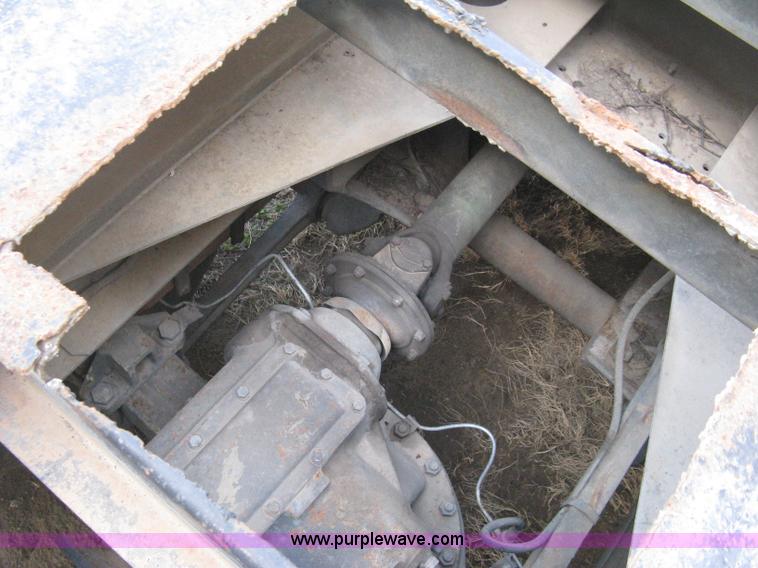 image for item E3487 1969 Jeep M813 flatbed truck