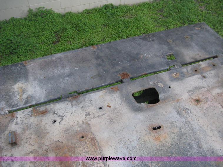 image for item E3487 1969 Jeep M813 flatbed truck