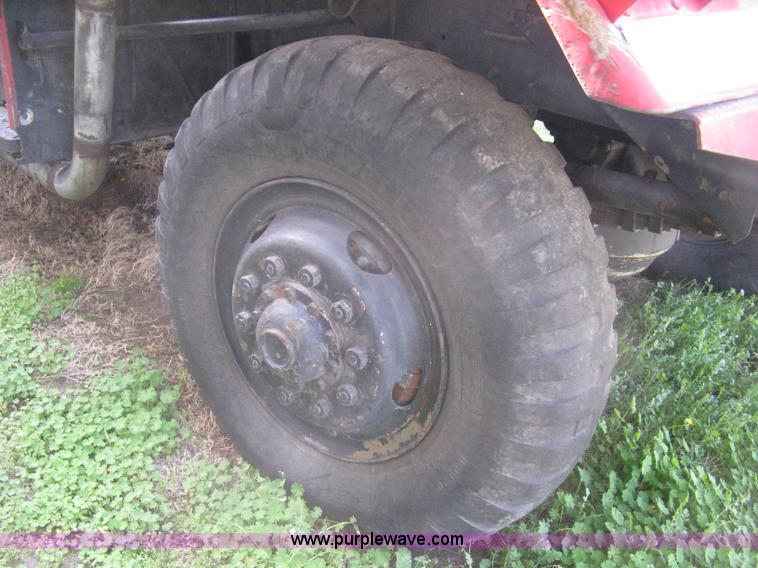 image for item E3487 1969 Jeep M813 flatbed truck