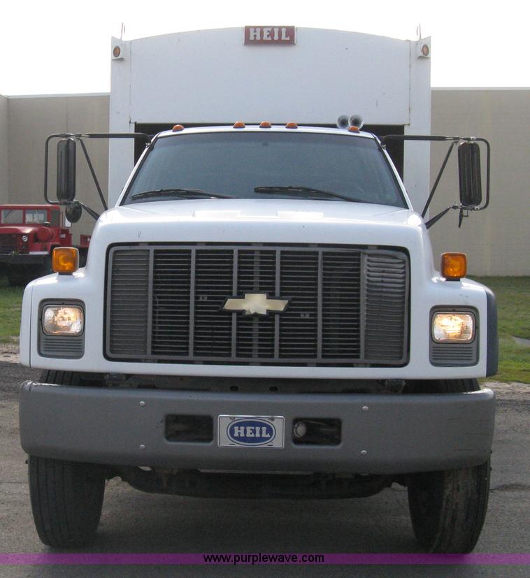 image for item E3488 2000 Chevrolet C8500 refuse truck