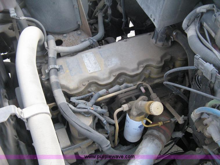 image for item E3488 2000 Chevrolet C8500 refuse truck