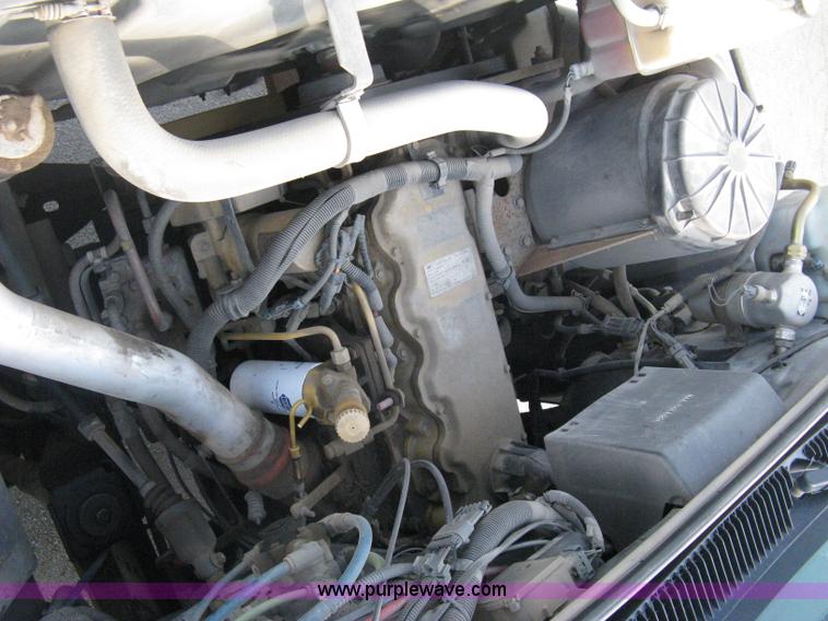 image for item E3488 2000 Chevrolet C8500 refuse truck