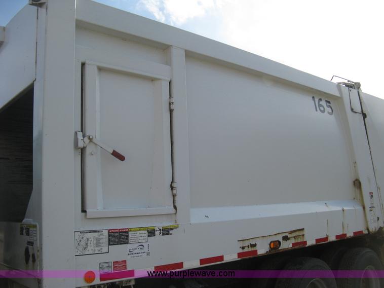 image for item E3488 2000 Chevrolet C8500 refuse truck