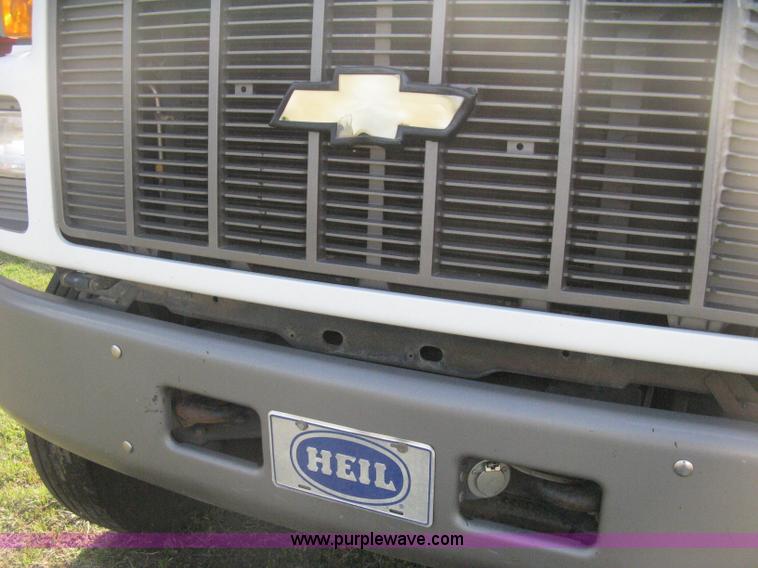 image for item E3488 2000 Chevrolet C8500 refuse truck