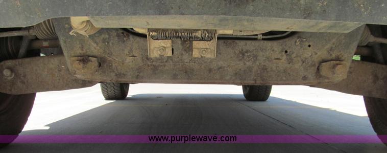 image for item E3945 2005 Ford Explorer SUV