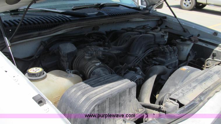 image for item E3945 2005 Ford Explorer SUV