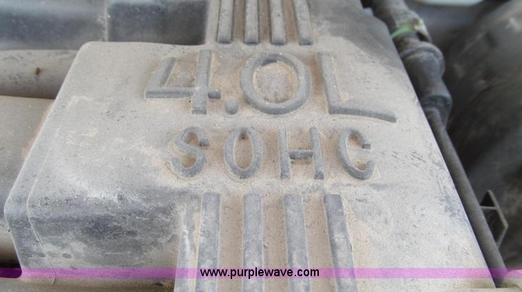 image for item E3945 2005 Ford Explorer SUV