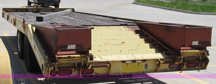 image for item E3947 1997 Towmaster C-20 trailer