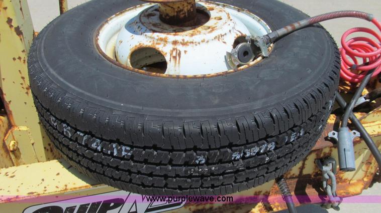 image for item E3947 1997 Towmaster C-20 trailer