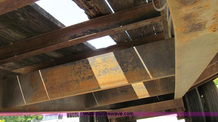 image for item E3947 1997 Towmaster C-20 trailer