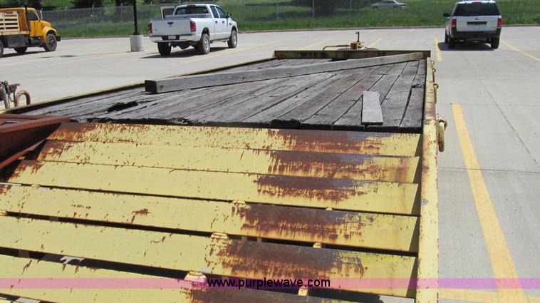 image for item E3947 1997 Towmaster C-20 trailer