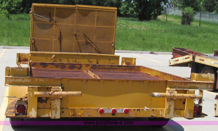 image for item E3949 1994 UEC ENVI trailer