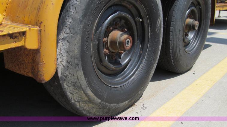 image for item E3949 1994 UEC ENVI trailer