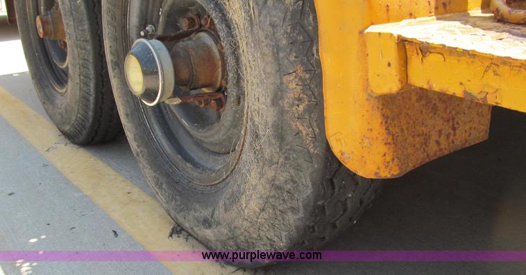 image for item E3949 1994 UEC ENVI trailer