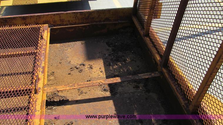 image for item E3949 1994 UEC ENVI trailer