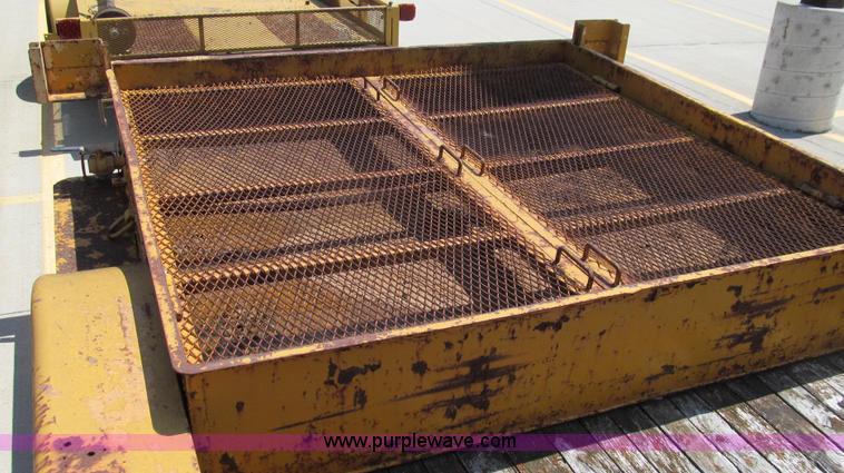 image for item E3949 1994 UEC ENVI trailer