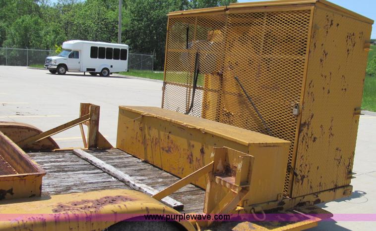 image for item E3949 1994 UEC ENVI trailer