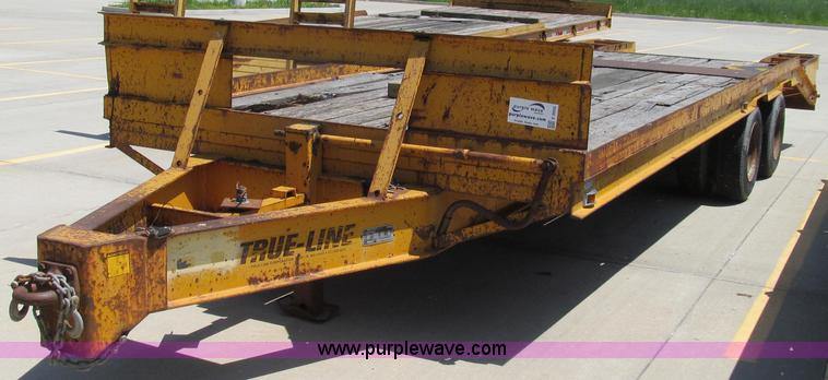 image for item E3950 1990 True-line trailer
