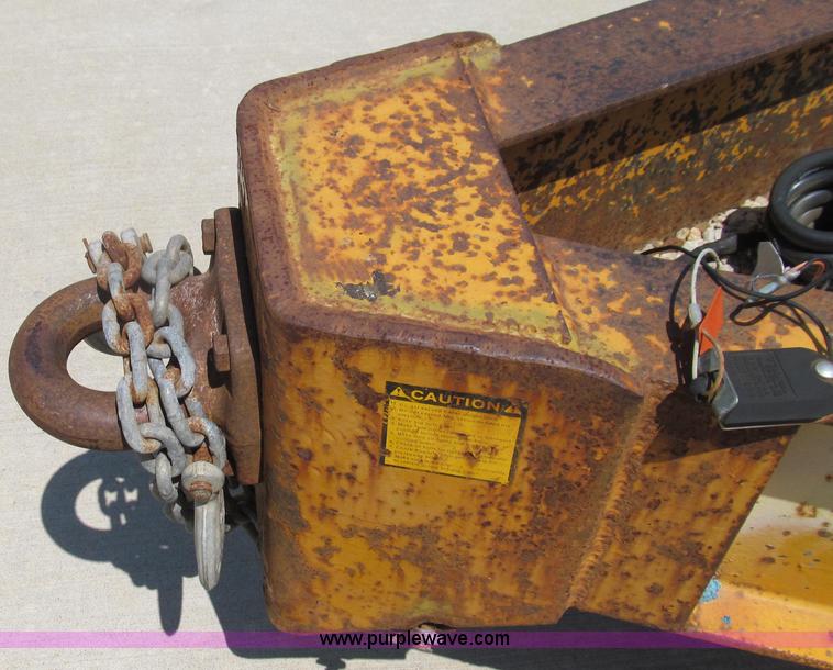 image for item E3950 1990 True-line trailer