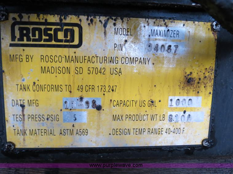 image for item F4337 1996 International 4900 oil distribution truck