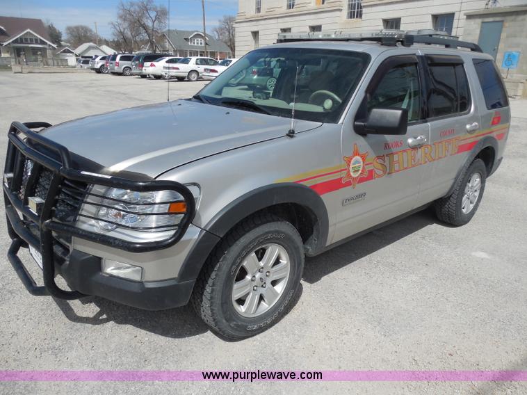 image for item F8767 2007 Ford Explorer XLT SUV