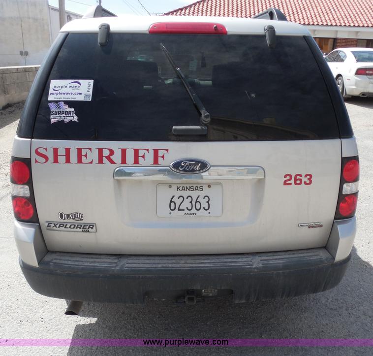 image for item F8767 2007 Ford Explorer XLT SUV