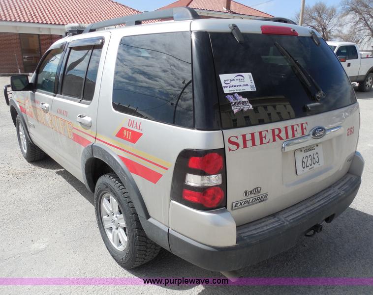 image for item F8767 2007 Ford Explorer XLT SUV