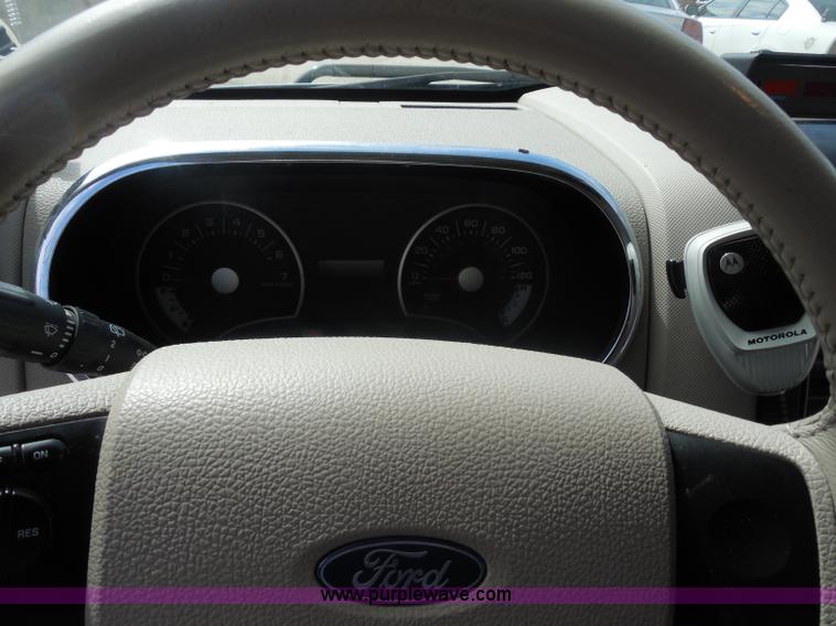 image for item F8767 2007 Ford Explorer XLT SUV