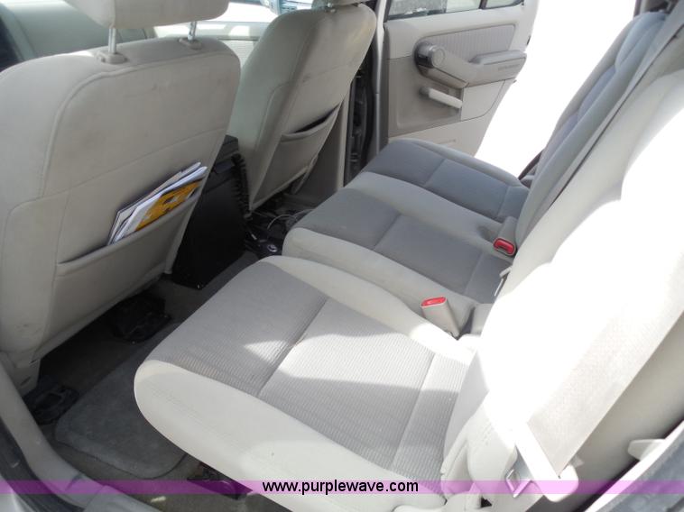 image for item F8767 2007 Ford Explorer XLT SUV