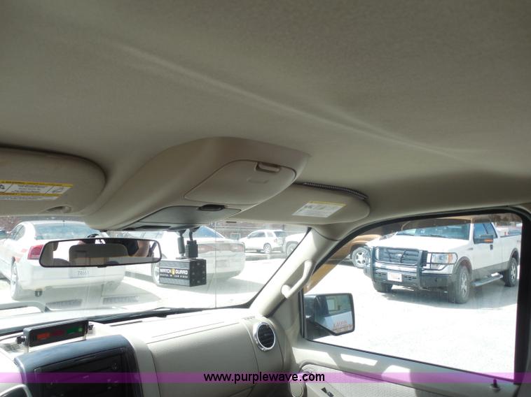 image for item F8767 2007 Ford Explorer XLT SUV