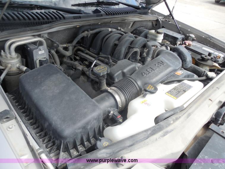 image for item F8767 2007 Ford Explorer XLT SUV