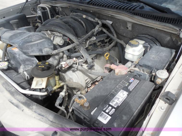 image for item F8767 2007 Ford Explorer XLT SUV