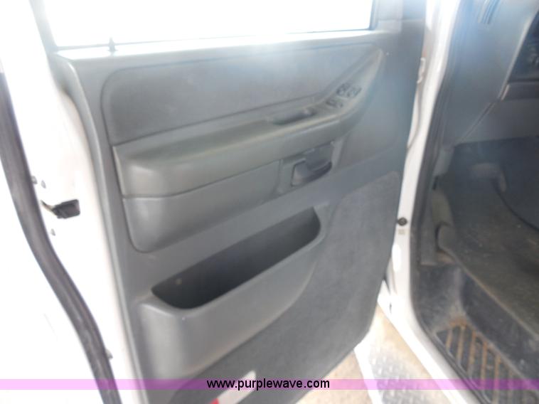 image for item F8768 1995 Ford Econoline E350 ambulance