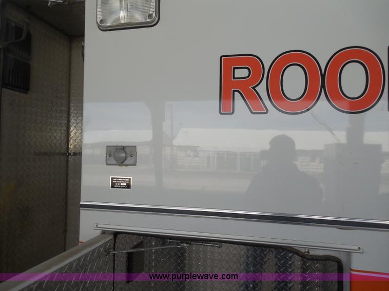 image for item F8768 1995 Ford Econoline E350 ambulance