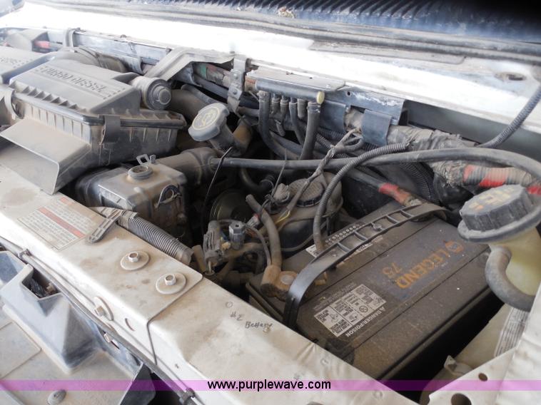 image for item F8768 1995 Ford Econoline E350 ambulance