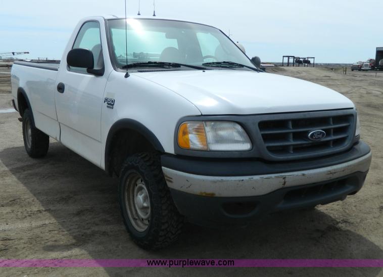 image for item G7835 2000 Ford F150 pickup truck