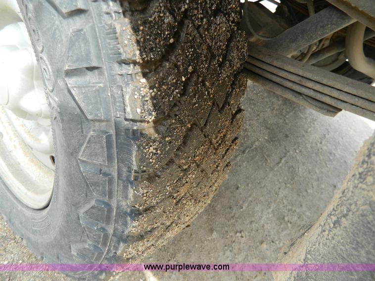 image for item G7835 2000 Ford F150 pickup truck