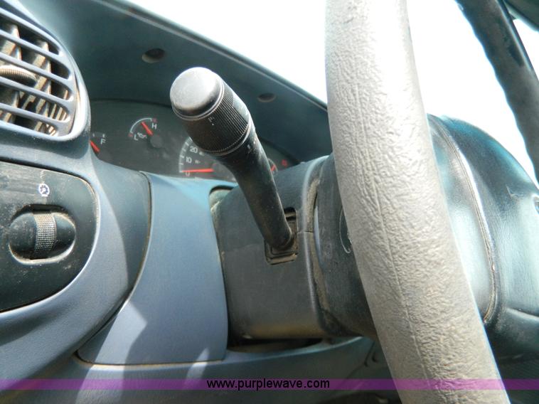 image for item G7835 2000 Ford F150 pickup truck