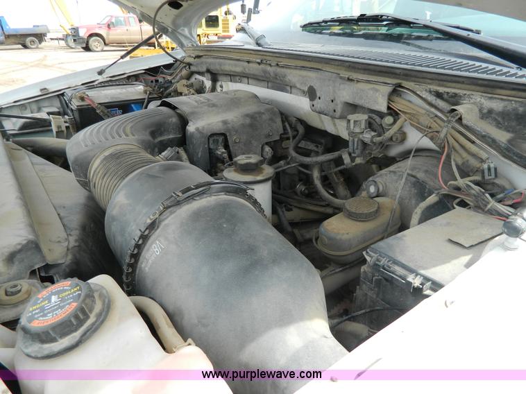 image for item G7835 2000 Ford F150 pickup truck