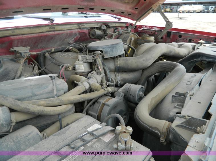 image for item G7836 1989 Ford F350 flatbed pickup truck