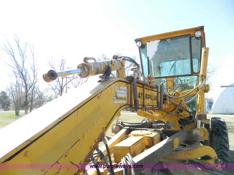 image for item G7837 1976 Caterpillar 120G motor grader
